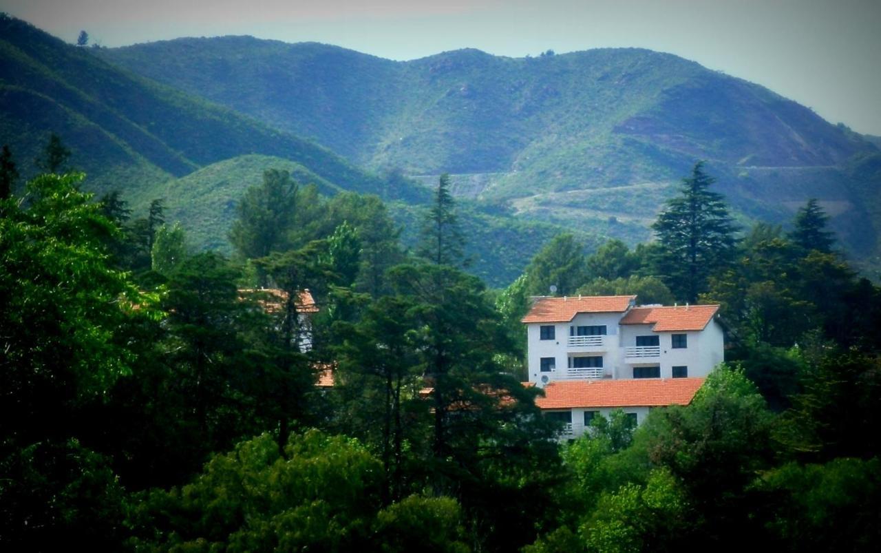Las Ardillas Cabanas Y Suites Ла Фалда Екстериор снимка